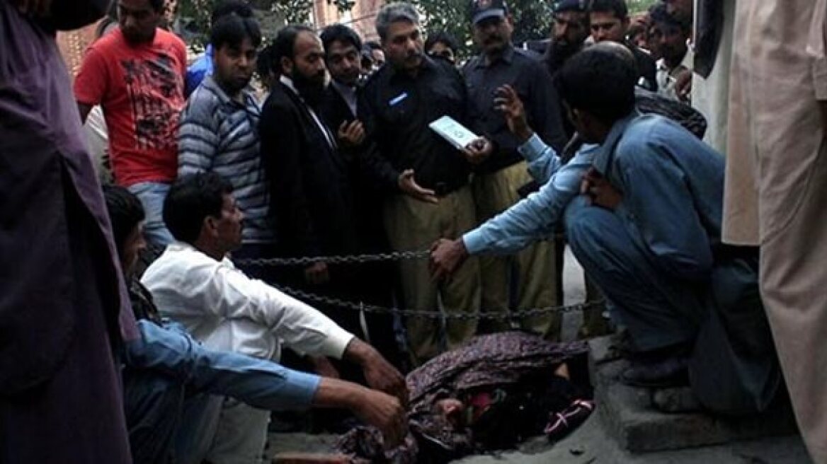 Πακιστάν: Ο σύζυγος της λιθοβολημένης εγκύου είχε σκοτώσει την πρώτη του γυναίκα