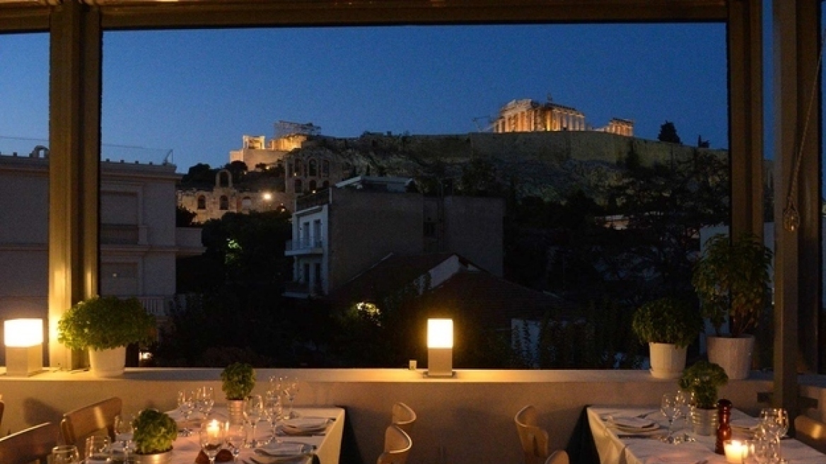 Ένα ελληνικό εστιατόριο στα 32 με την καλύτερη θέα στον κόσμο!