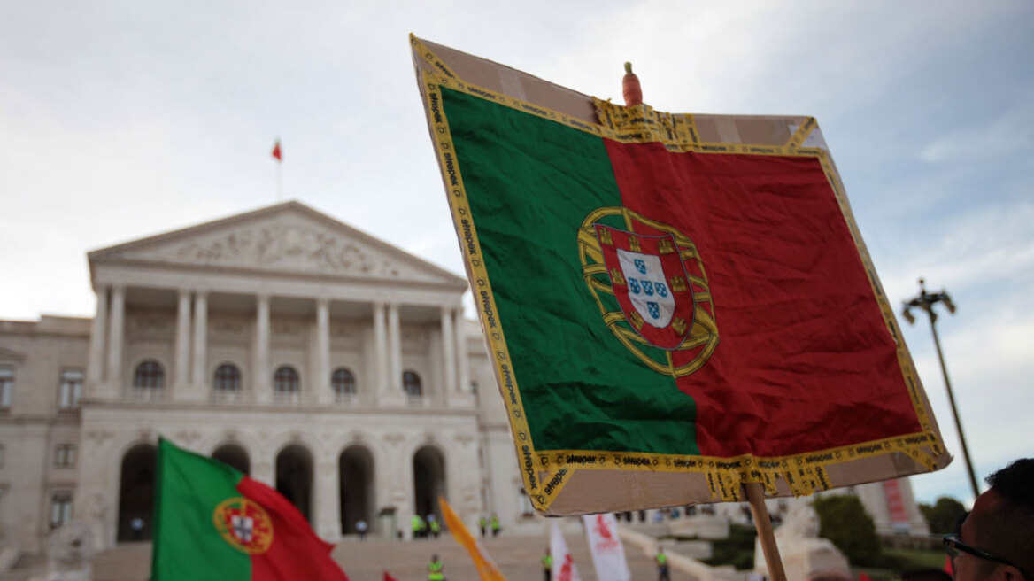 Πορτογαλία: «Άκυρα» τα μέτρα λιτότητας από το Συνταγματικό Δικαστήριο