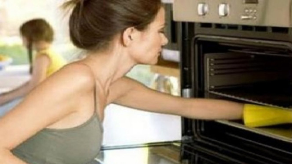 Ένα φανταστικό tip για να καθαρίσεις τον φούρνο σου και να τον κάνεις να μοσχομυρίζει!
