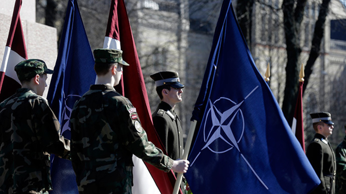 ΝΑΤΟ: Επιπλέον μέτρα στην ανατολική Ευρώπη εξαιτίας της κρίσης στην Ουκρανία