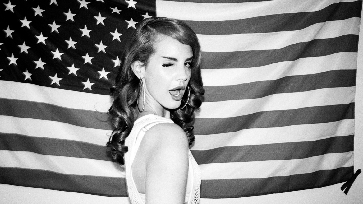 Lana Del Rey: «Για μένα ο φεμινισμός είναι ένα ζήτημα που δεν έχει ενδιαφέρον»