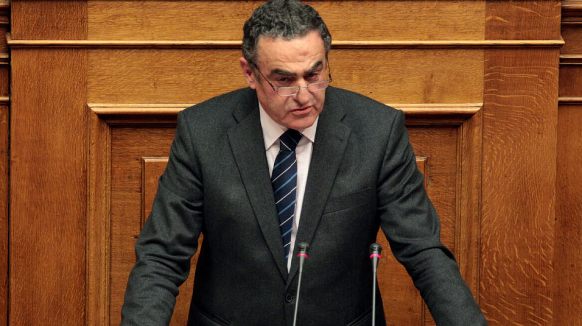Αθανασίου εναντίον βουλευτών ΣΥΡΙΖΑ που στηρίζουν αποφυλάκιση Σάββα Ξηρού