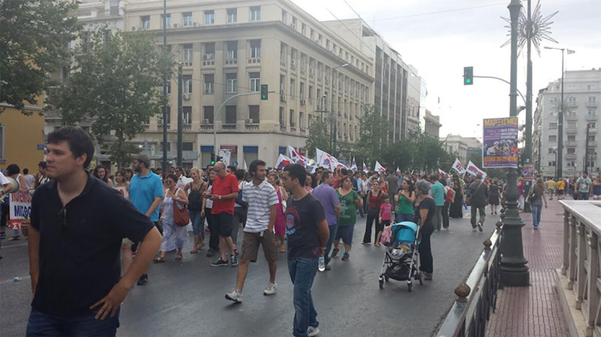 Φωτογραφίες: Συλλαλητήριο συνταξιούχων στο κέντρο της Αθήνας
