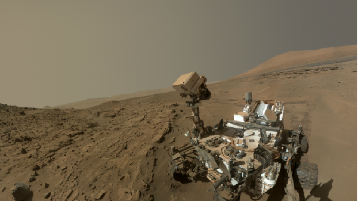 Το Curiosity βγάζει selfie στον Άρη