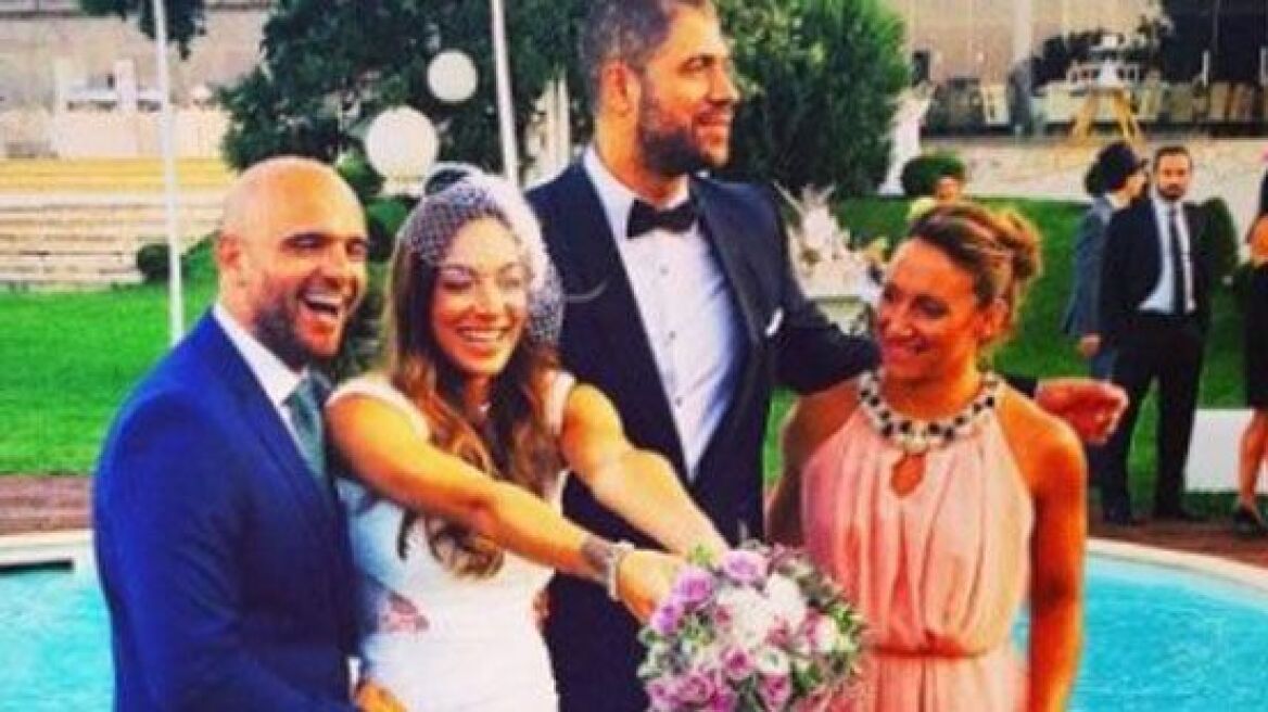Τσουρή - Βασιλόπουλος: Δείτε φωτογραφίες από το γάμο τους