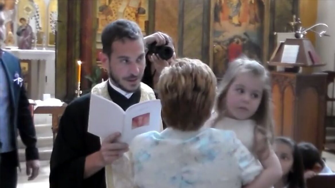 «Δεν κάνω βάπτιση με τη βία» λέει ο ιερέας που αρνήθηκε να βαφτίσει τη μικρή Λυδία