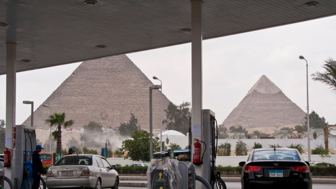 Αίγυπτος: Από τα μεσάνυχτα αυξάνονται οι τιμές στα καύσιμα έως και κατά 78%