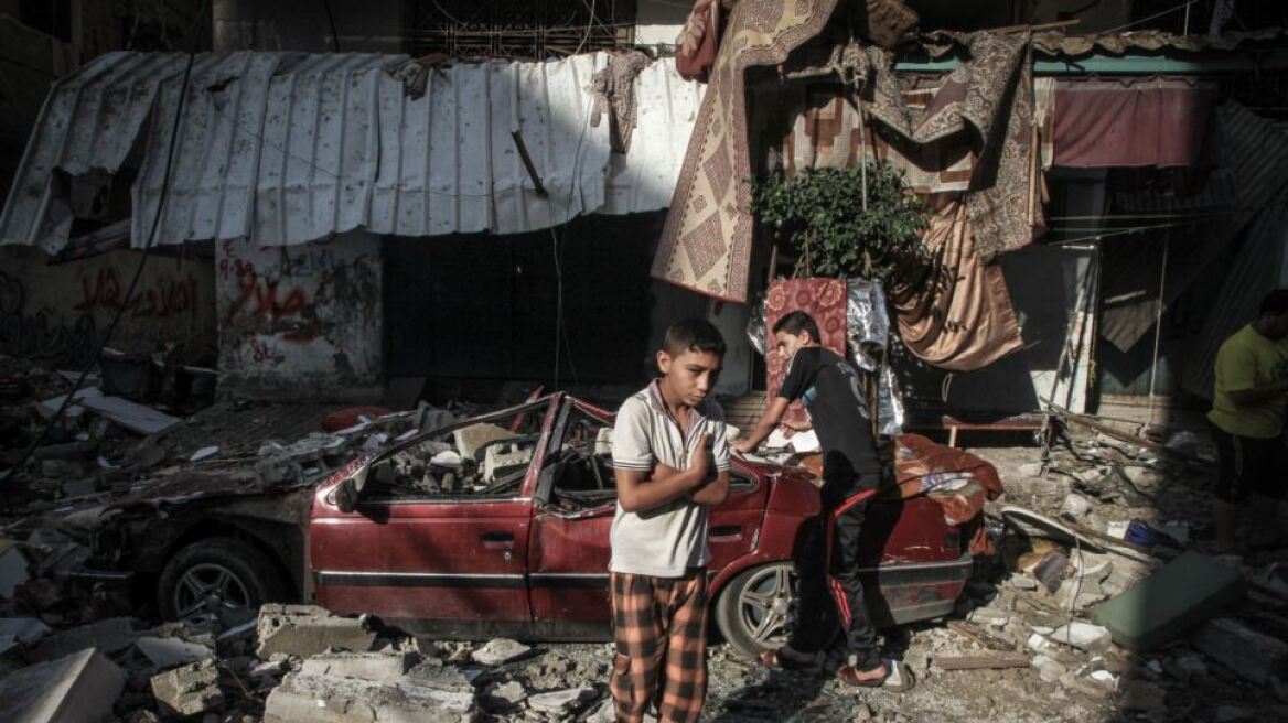 Ανεβαίνει ο αριθμός των θυμάτων στη Γάζα - Στους 77 οι νεκροί
