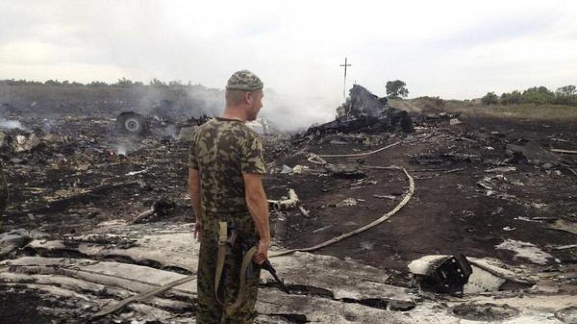 Σταματούν οι αεροπορικές εταιρίες να πετούν πάνω από την Ουκρανία