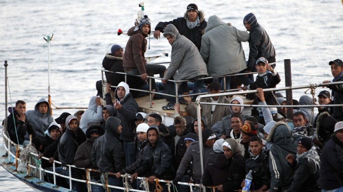 Σάμος: Πάνω από 100 παράνομοι μετανάστες πέρασαν από τα τουρκικά παράλια