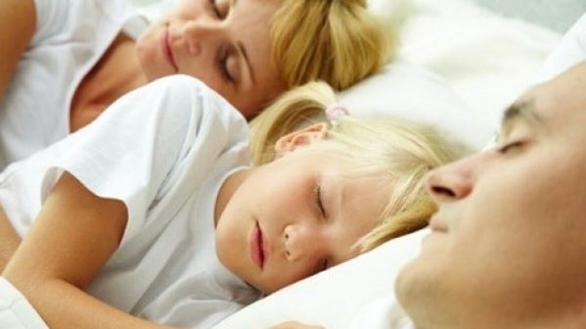 Γιατί το παιδί δεν πρέπει να κοιμάται στο δωμάτιο των γονιών 