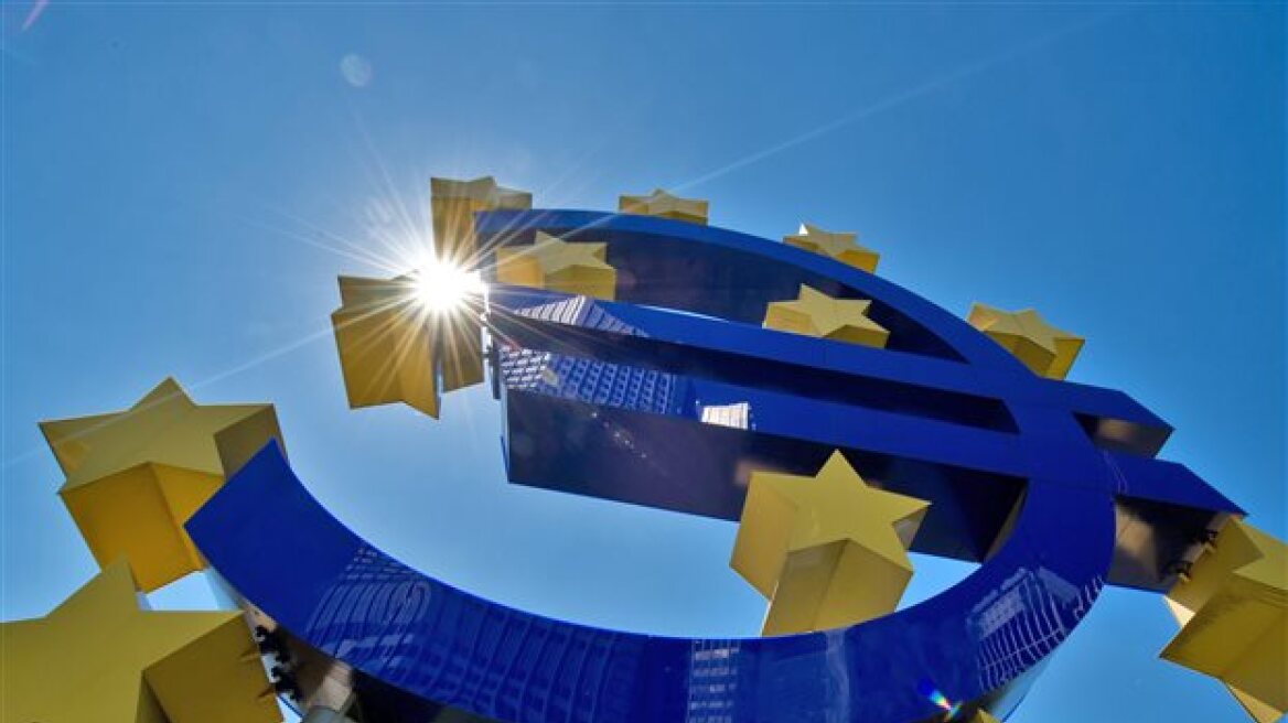 Επιταχύνθηκε τον Ιούλιο η οικονομική δραστηριότητα στην Ευρωζώνη