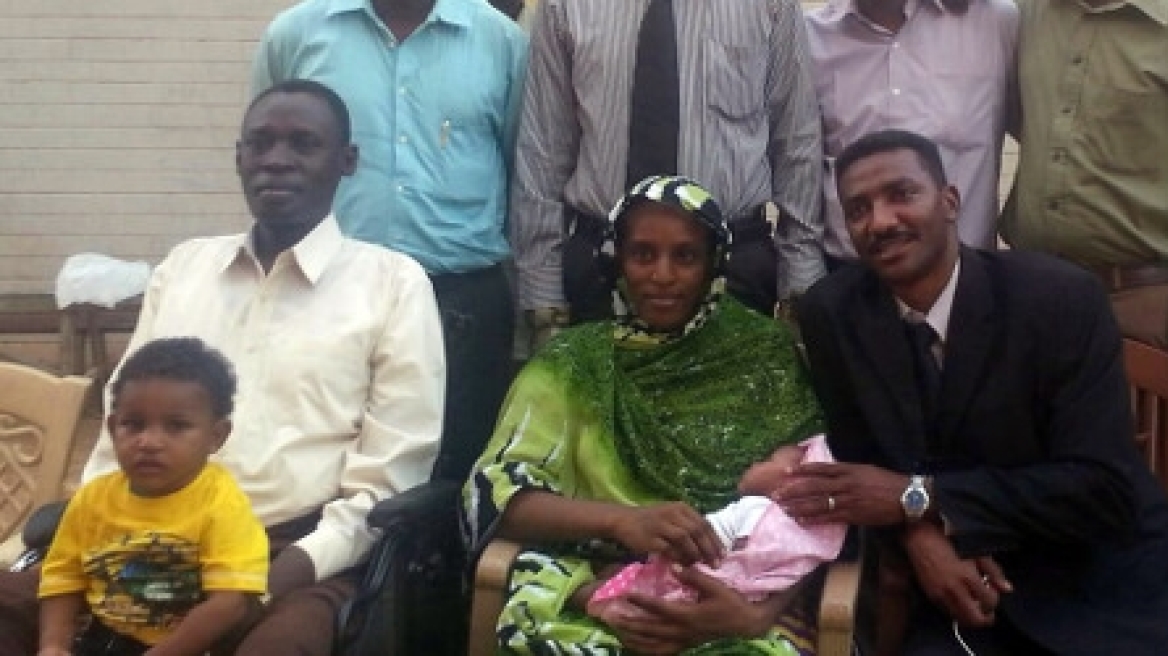 Στην Ιταλία η Σουδανή χριστιανή που είχε καταδικαστεί σε θάνατο
