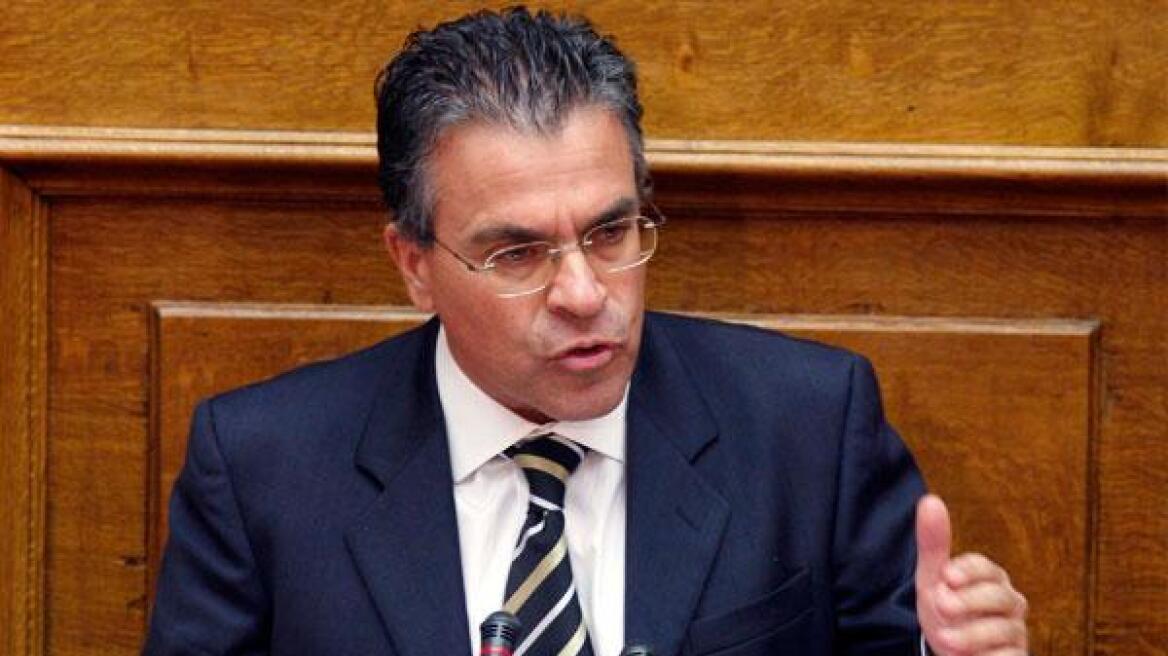 Ο Ντινόπουλος καλεί τις δημοτικές επιχειρήσεις να απογραφούν