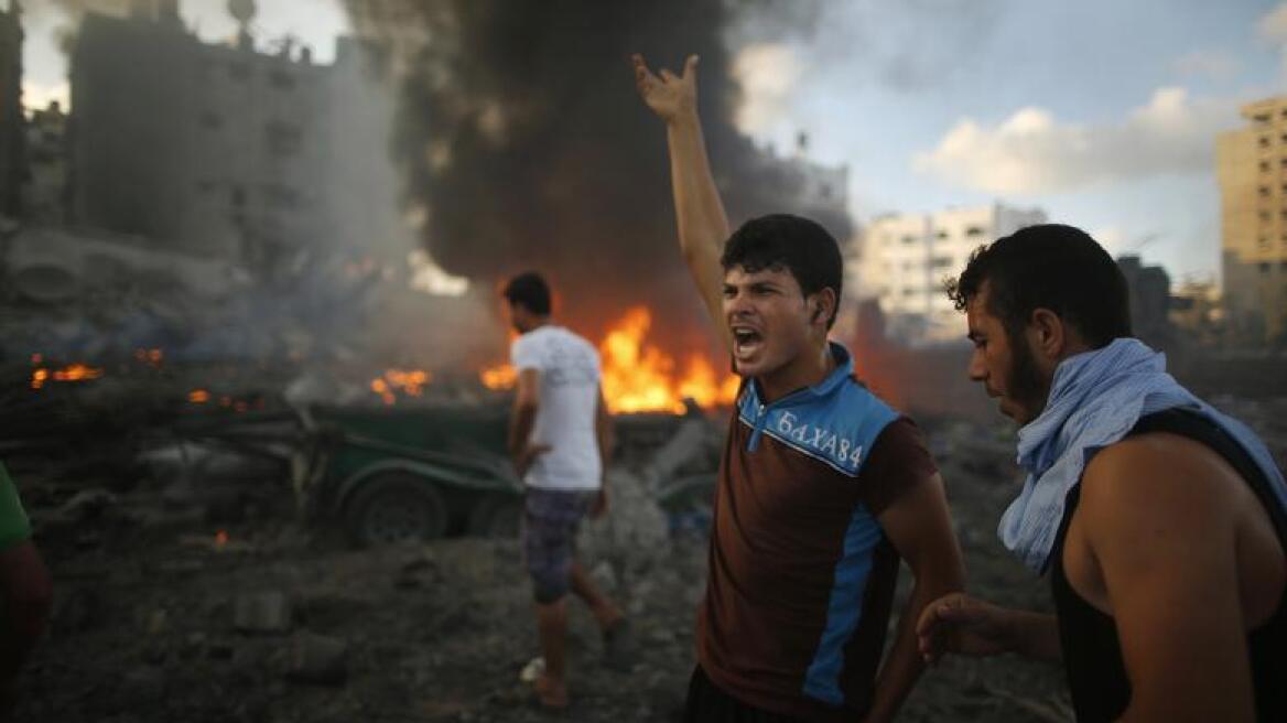 18 μέρες πόλεμος: Πάνω από 800 νεκρούς μετρά η Γάζα 