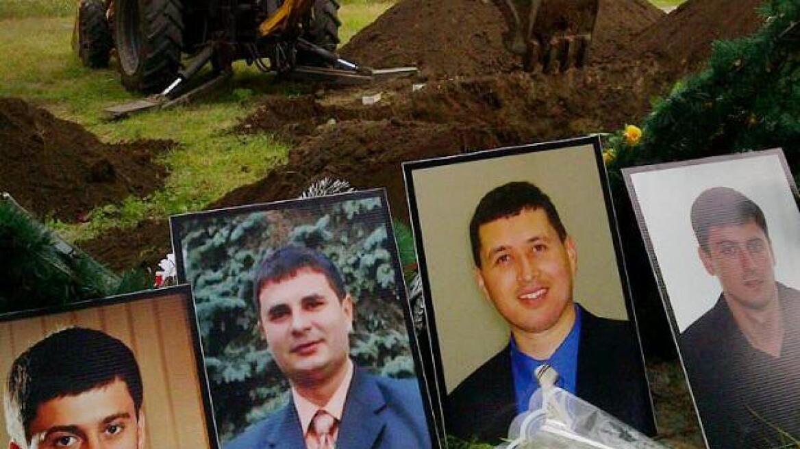 Ουκρανία: Βρέθηκε ομαδικός τάφος στο Σλαβιάνσκ