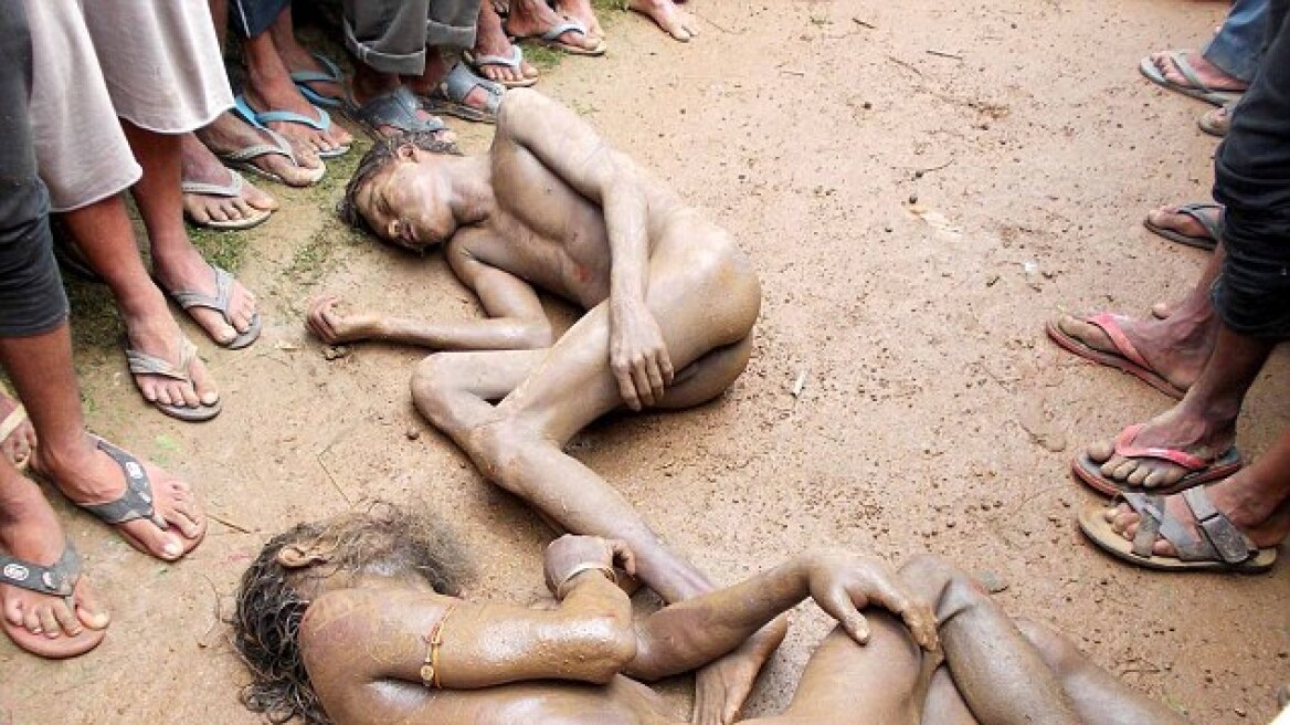Ινδία: Χωρικοί λίντσαραν τους βιαστές της 7χρονης! - Ένας νεκρός από τα άγρια χτυπήματα