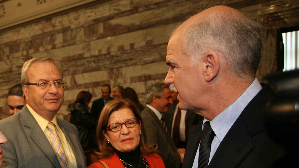 Ελενόπουλος κατά Γρηγοράκου με αφορμή την τακτική Παπανδρέου το 2009 