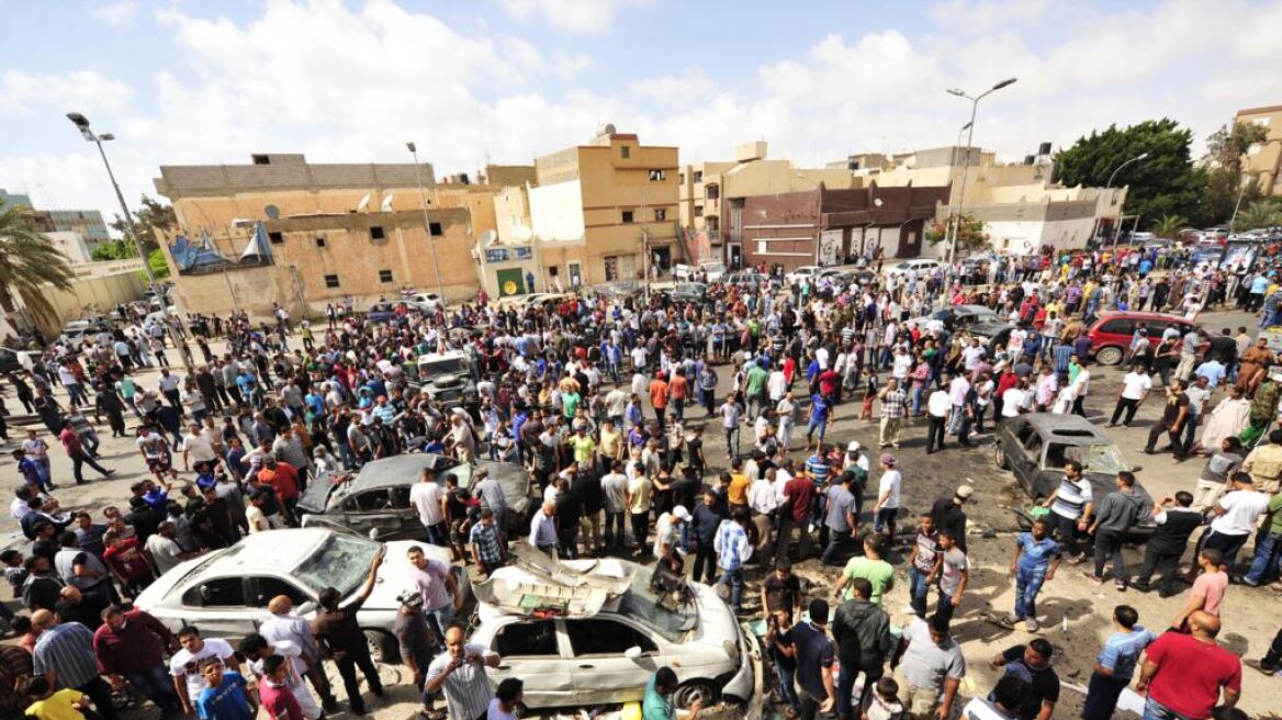 Λιβύη: Τουλάχιστον 30 νεκροί σε μάχες στη Βεγγάζη