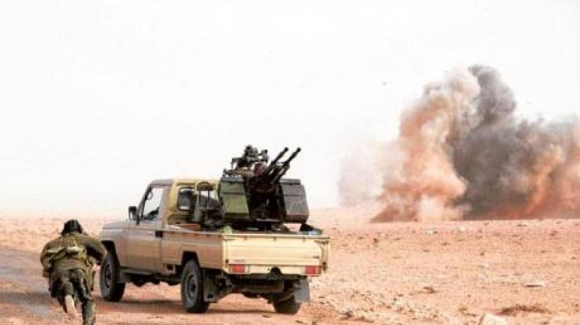 Λιβύη: Άμεση κατάπαυση πυρός στη Βεγγάζη διέταξε η μεταβατική κυβέρνηση