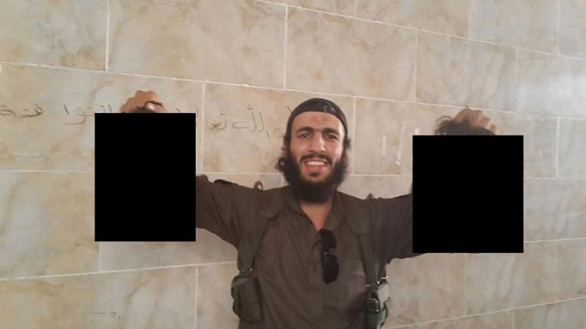 Απίστευτη φρίκη: Αυστραλοί τζιχαντιστές κρατούν τα κομμένα κεφάλια Σύριων στρατιωτών! 