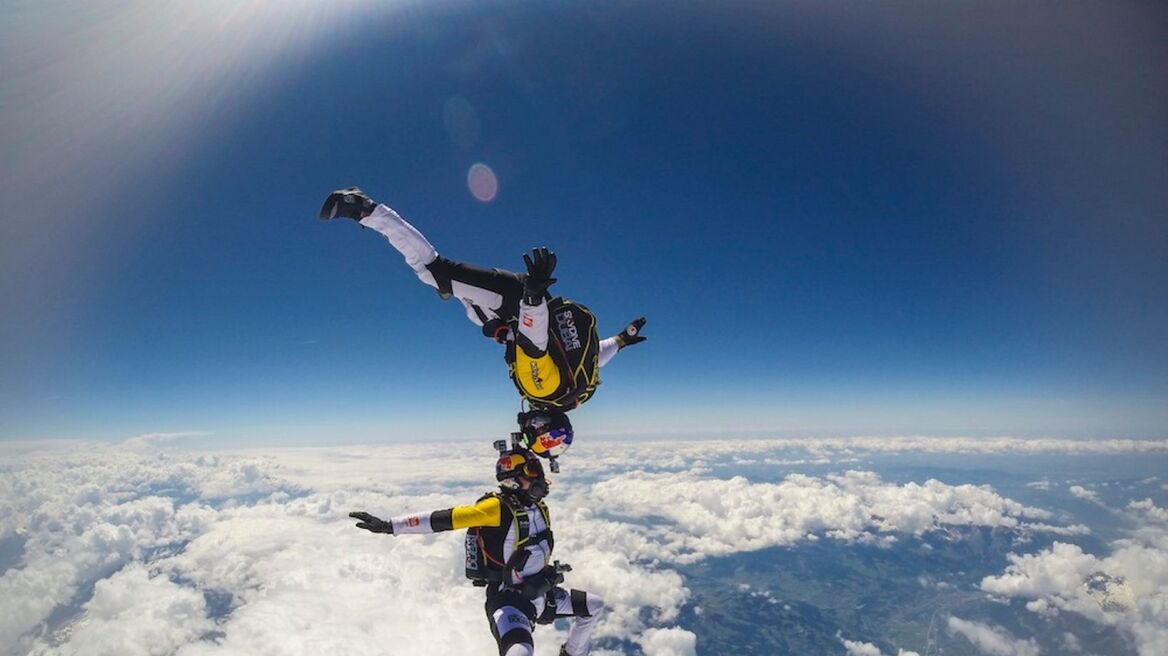 Απίστευτες φωτογραφίες στα 33.000 πόδια πάνω από το Mont Blanc!