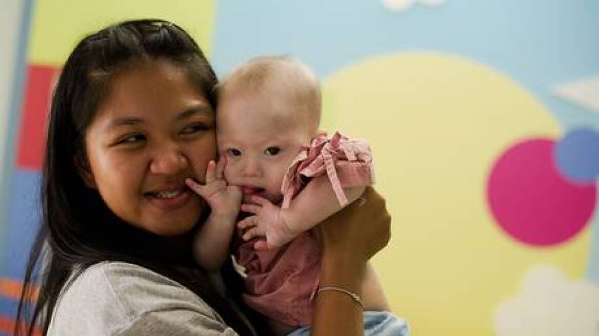 Δεν γνωρίζαμε για το μωρό με το Σύνδρομο Down, λένε τώρα οι Αυστραλοί γονείς