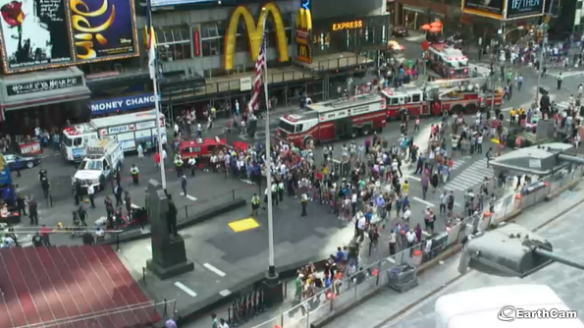 Σύγκρουση τουριστικών με τραυματίες λεωφορείων στην Times Square