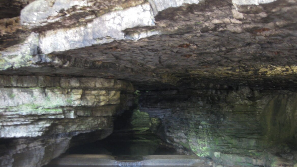 Αυστρία: Απεγκλωβίστηκε σπηλαιολόγος από σπήλαιο βάθους 250 μέτρων στις Άλπεις