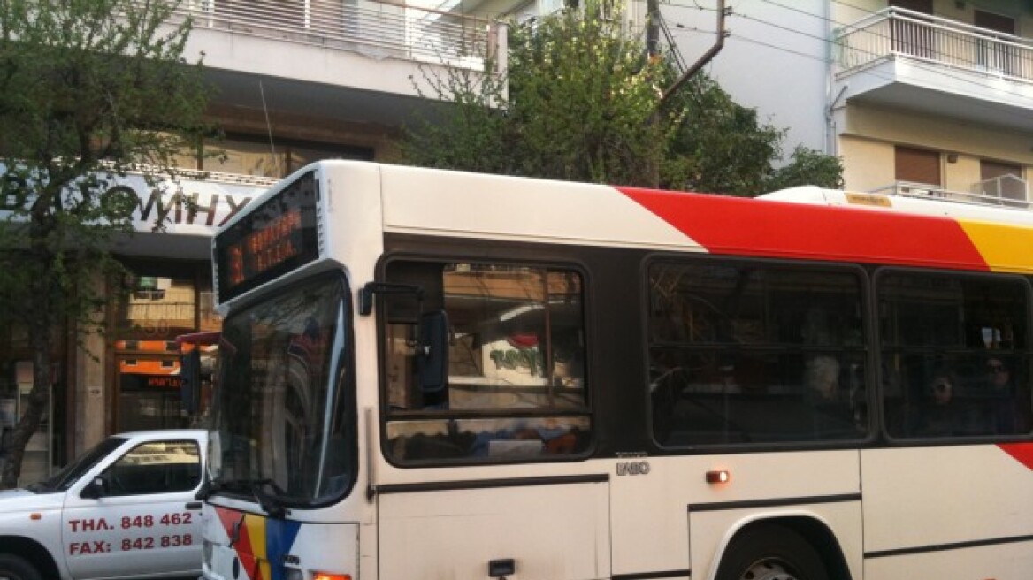 Θεσσαλονίκη: Λεωφορείο του ΟΑΣΘ παρέσυρε πεζό αλλά ο οδηγός δεν σταμάτησε
