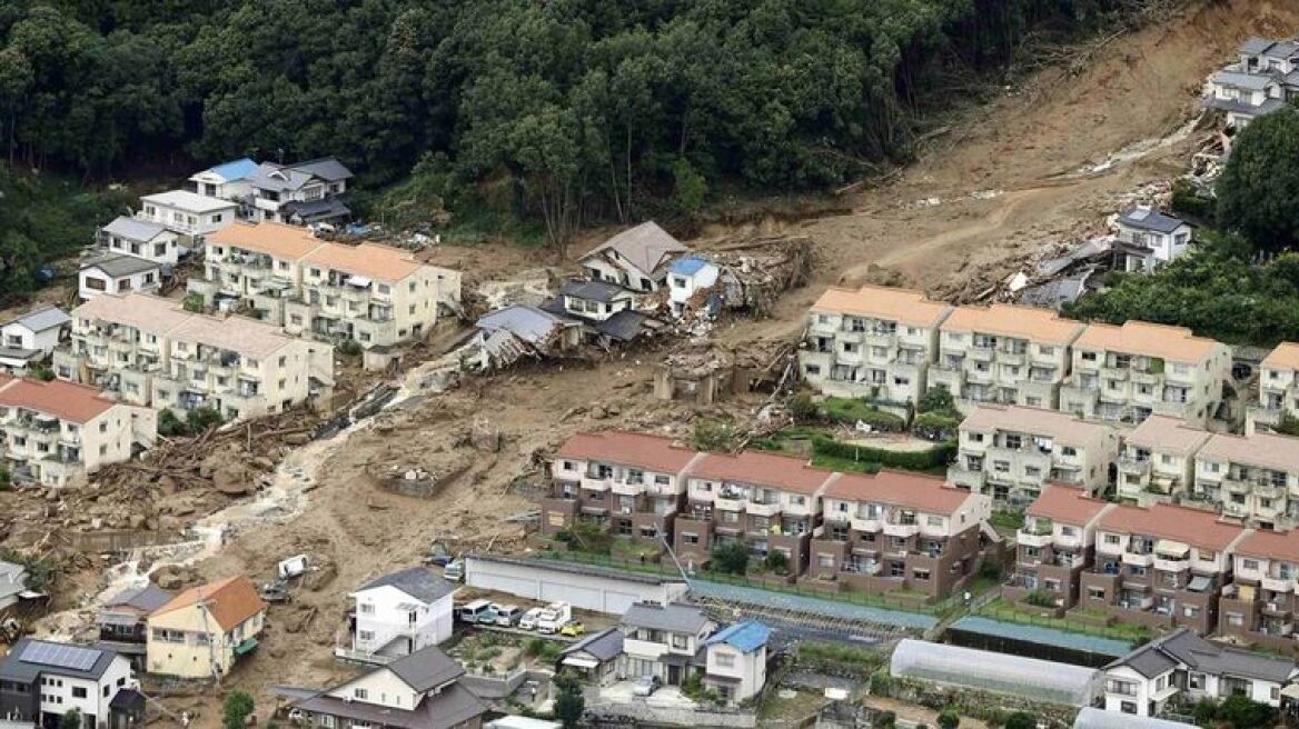 Χιροσίμα: Τουλάχιστον 36 νεκροί και 7 αγνοούμενοι από κατολισθήσεις