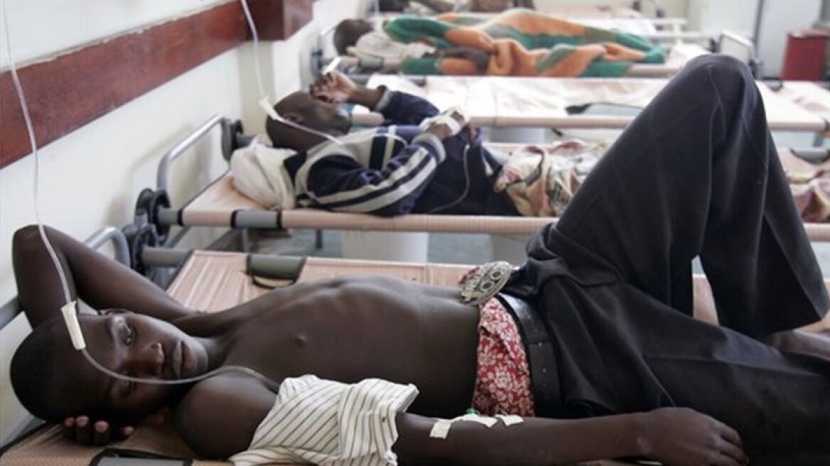Ν. Αφρική: Κλείνει τα σύνορα σε ταξιδιώτες «υψηλού κινδύνου» λόγω Έμπολα