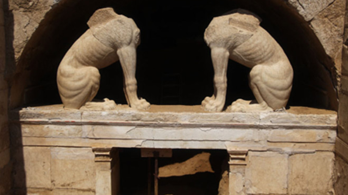 Αμφίπολη: Ένα βήμα πιο κοντά στο εσωτερικό του τάφου οι αρχαιολόγοι 
