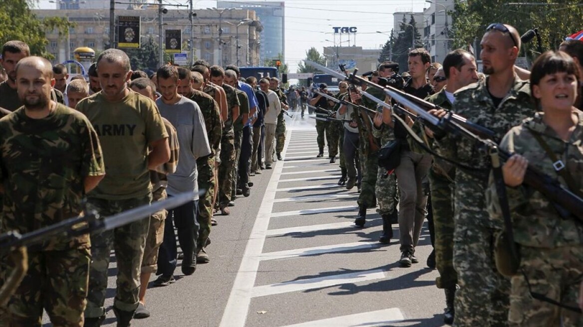 Μόσχα: Η παρέλαση Ουκρανών αιχμάλωτων πολέμου δεν είχε «τίποτε ταπεινωτικό»