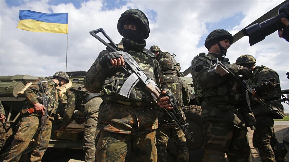 Ουκρανία: Δέκα ρώσους αλεξιπτωτιστές συνέλαβε το Κίεβο