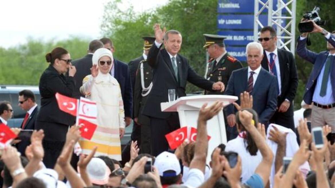 Φως και νερό από την Τουρκία υπόσχεται ο Ερντογάν στους Τουρκοκύπριους