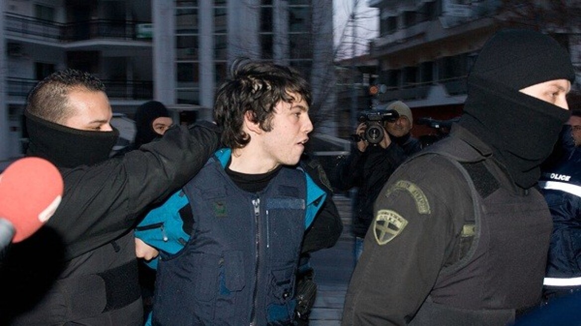 Εισαγγελέας: Οι έξι νεαροί της ληστείας στο Βελβεντό δεν είναι τρομοκράτες