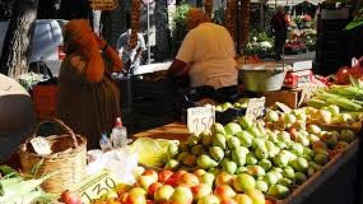 «Βαφτίζουν» ελληνικά φρούτα σε κυπριακά 