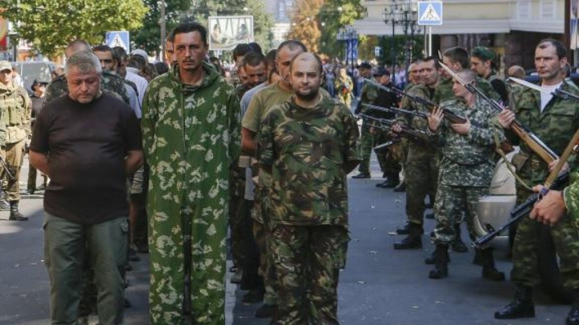 Ουκρανία: Οι φιλορώσοι έχουν απελευθερώσει 648 Ουκρανούς αιχμαλώτους