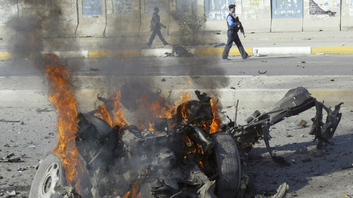 Τριπλή βομβιστική επίθεση στη Βαγδάτη με δέκα νεκρούς 
