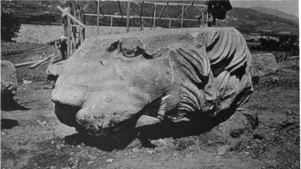 Δείτε σπάνιες φωτογραφίες από την ανασκαφή του Λέοντα της Αμφίπολης