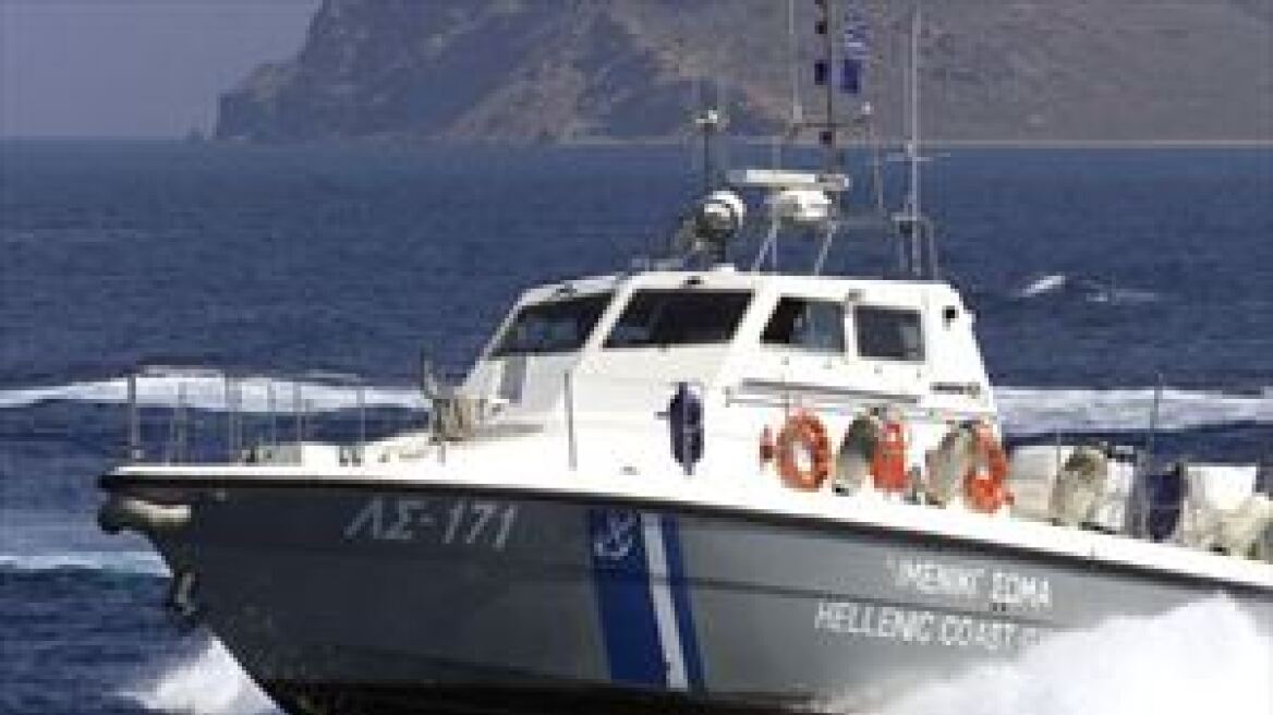 «Χτενίζουν» τη θαλάσσια περιοχή βόρεια της Κρήτης για τον εντοπισμό 23χρονης αγνοούμενης