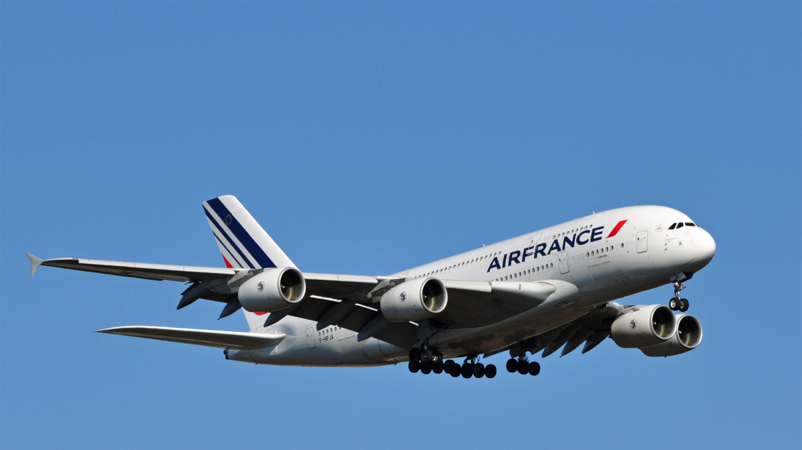 Air France: Προς ακύρωση το 60% των πτήσεων της Δευτέρας λόγω απεργίας
