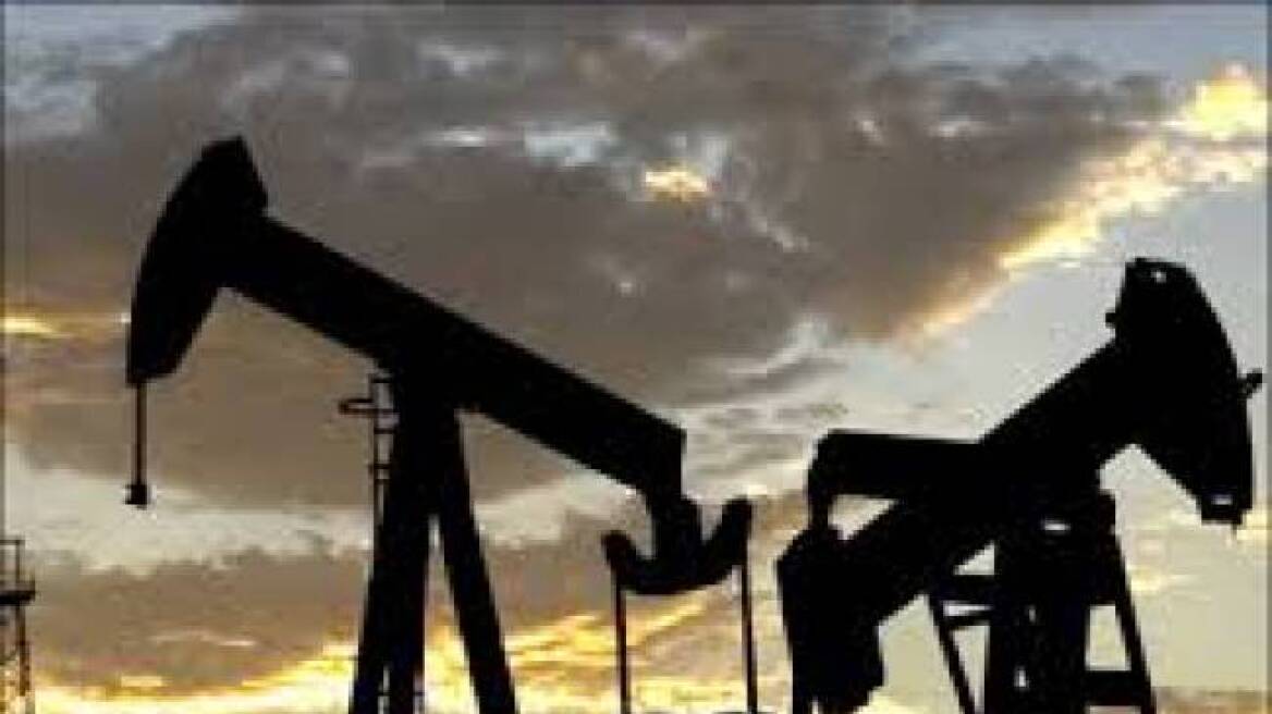 Η Άγκυρα διαψεύδει ότι αγοράζει πετρέλαιο από το Ισλαμικό Κράτος