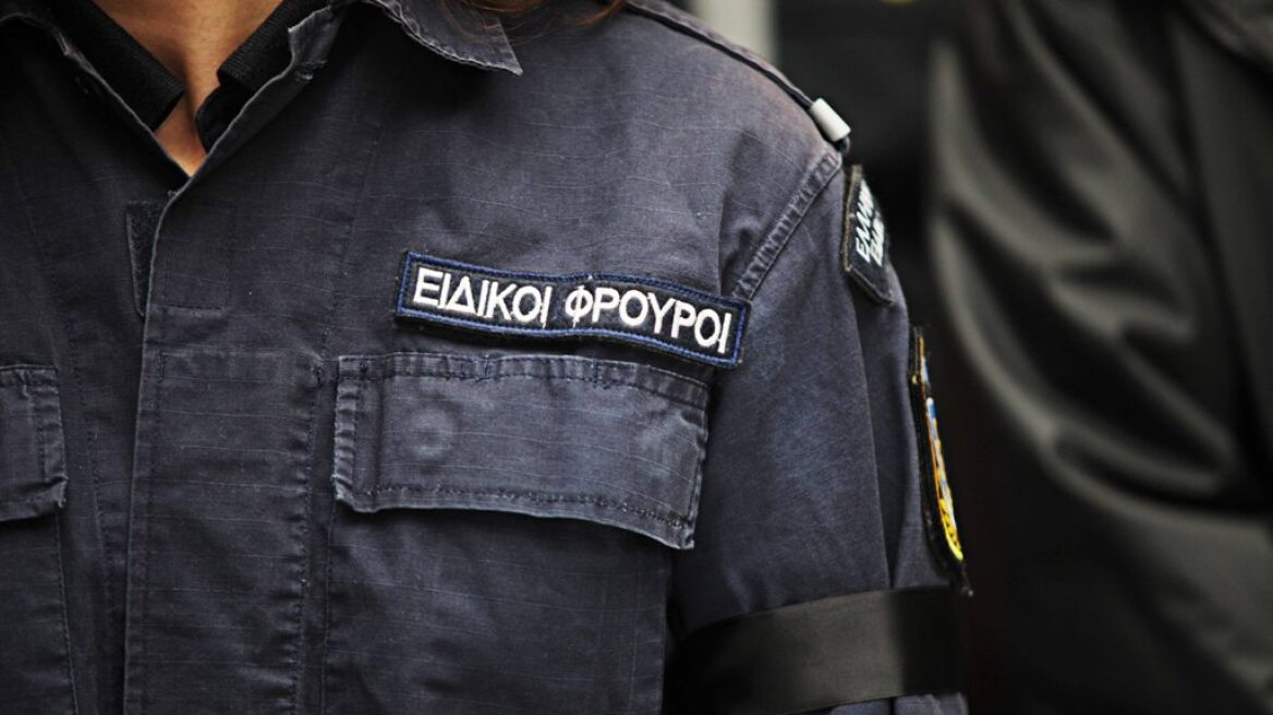 Ηγουμενίτσα: Ήταν και μεθυσμένος ο αστυνομικός «πιστολέρο»