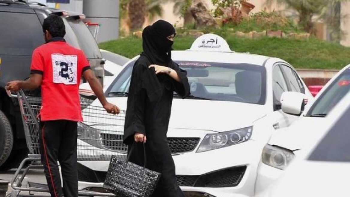 Σαουδική Αραβία: Έβαλαν πρόστιμο σε γυναίκα επειδή οδήγησε για να πάει στο νοσοκομείο