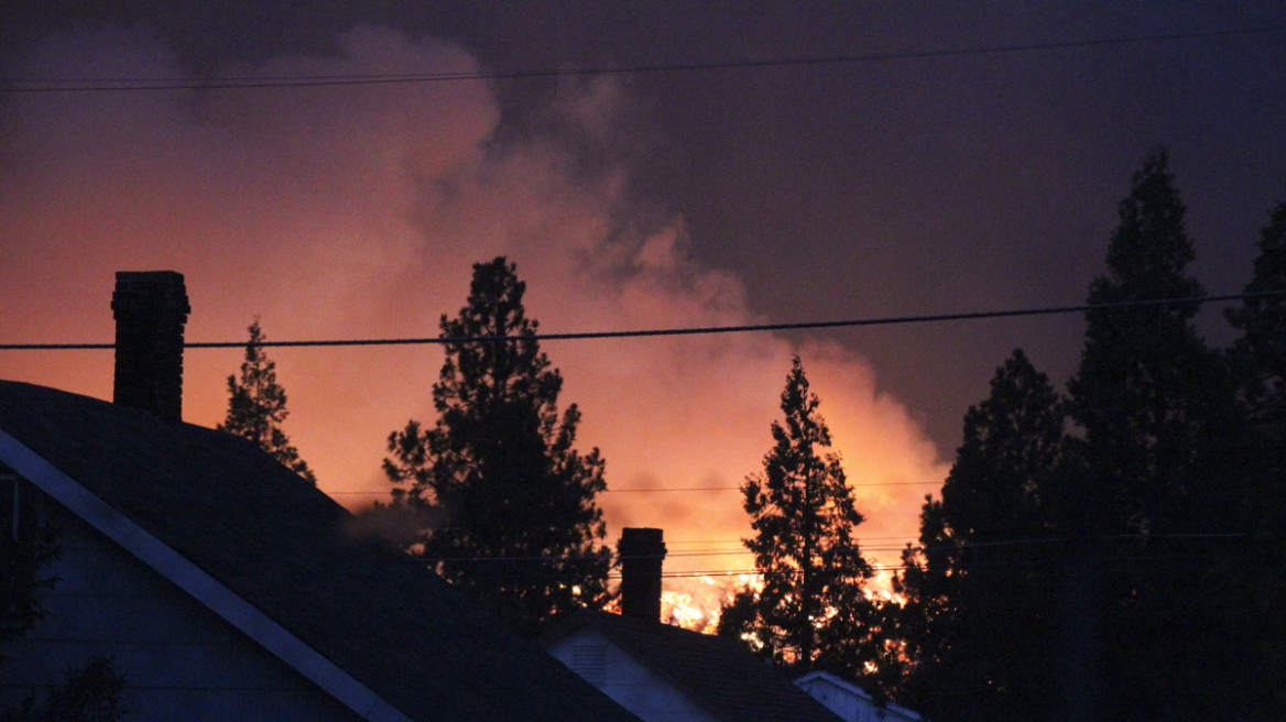 Καλιφόρνια: Συγκλονιστικές εικόνες από τη φωτιά
