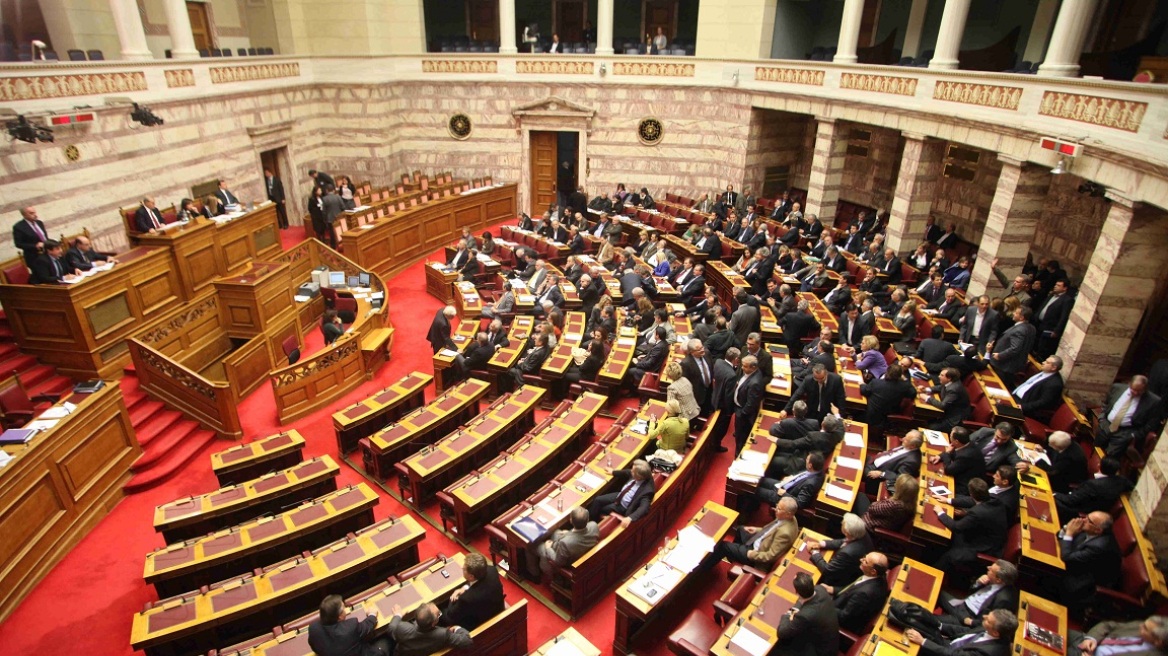 Γιατί ο ΣΥΡΙΖΑ απέσυρε την τροπολογία για δωρεάν ρεύμα στους δικαιούχους Κοινωνικού Οικιακού Τιμολογίου