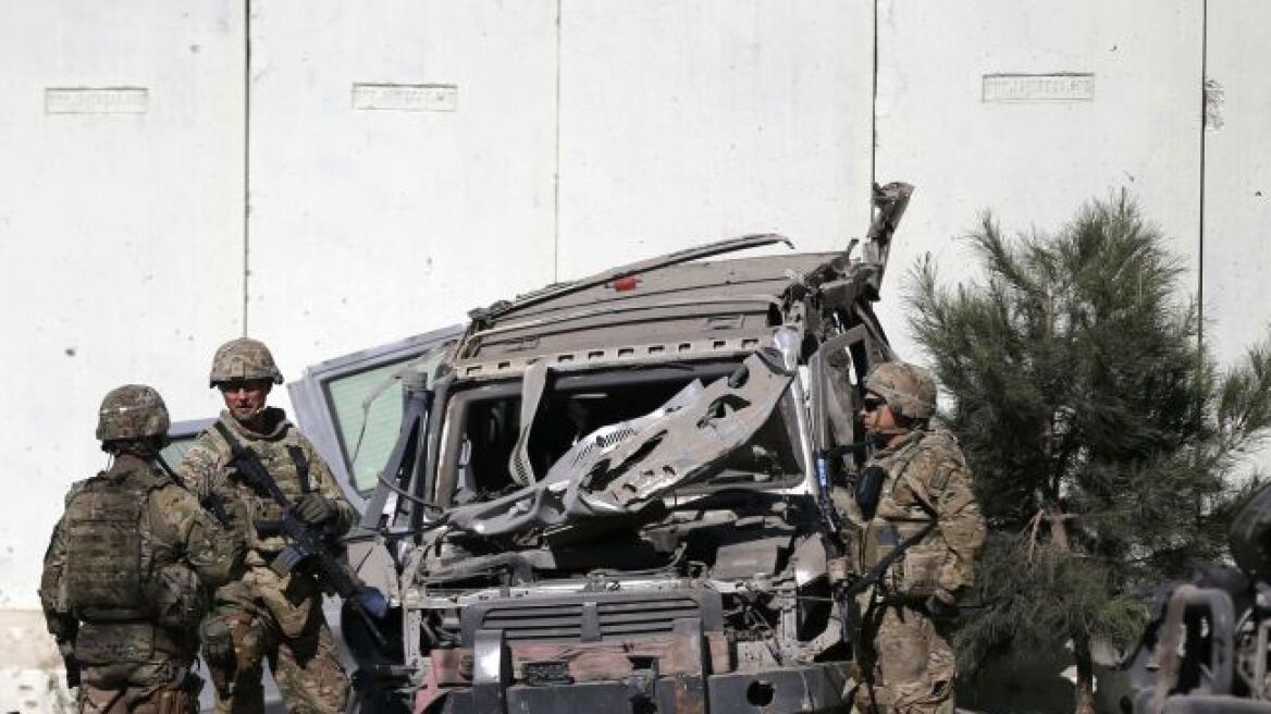 Λιβύη: Τουλάχιστον έντεκα νεκροί από έκρηξη σε στρατιωτική βάση